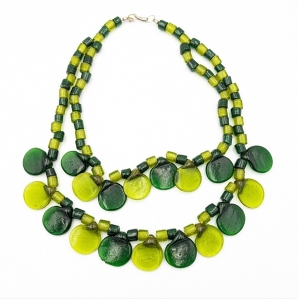 Vintage heavy glass green stunning two strand necklace